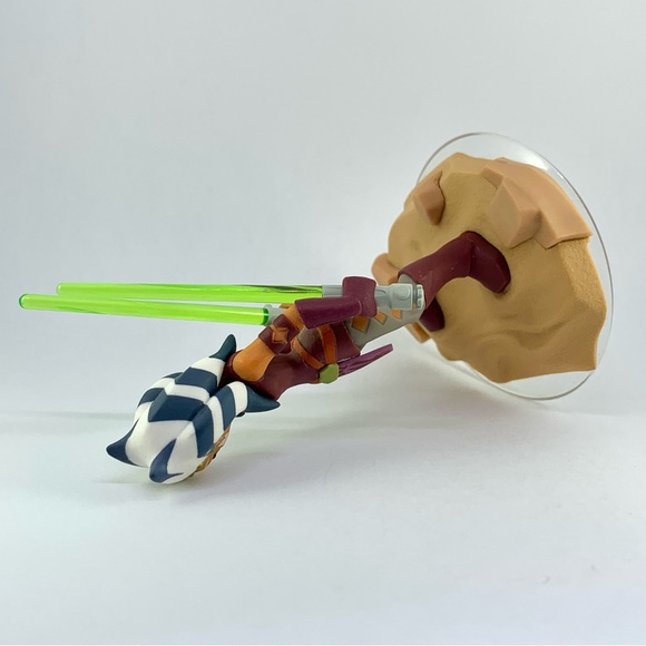 Disney Infinity 3.0 Star Wars Ahsoka Tano Figure Jedi Knight Lightsabers - Picture 9 of 10